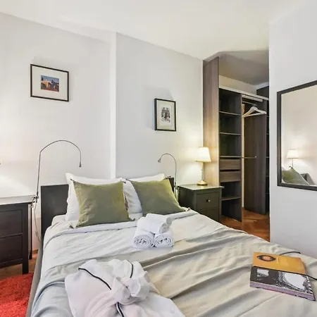 1br Des Invalides Cozy Lejlighed Paris