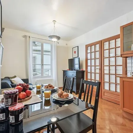 Апартаменты 1br Des Invalides Cozy Париж
