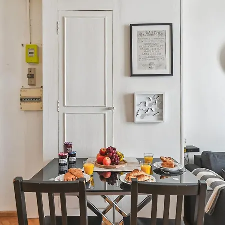 1br Des Invalides Cozy * Париж