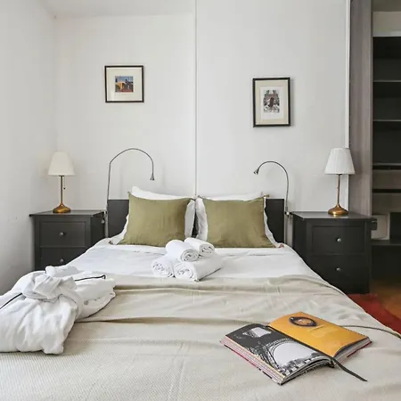 1br Des Invalides Cozy Париж