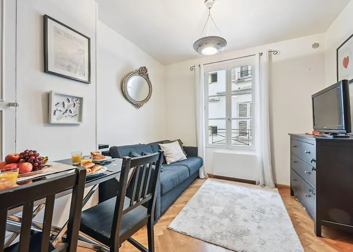 1br Des Invalides Cozy * パリ