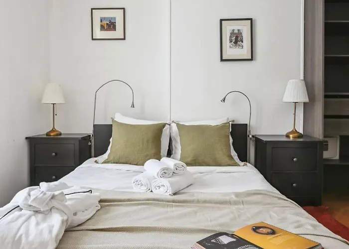 1br Des Invalides Cozy パリ